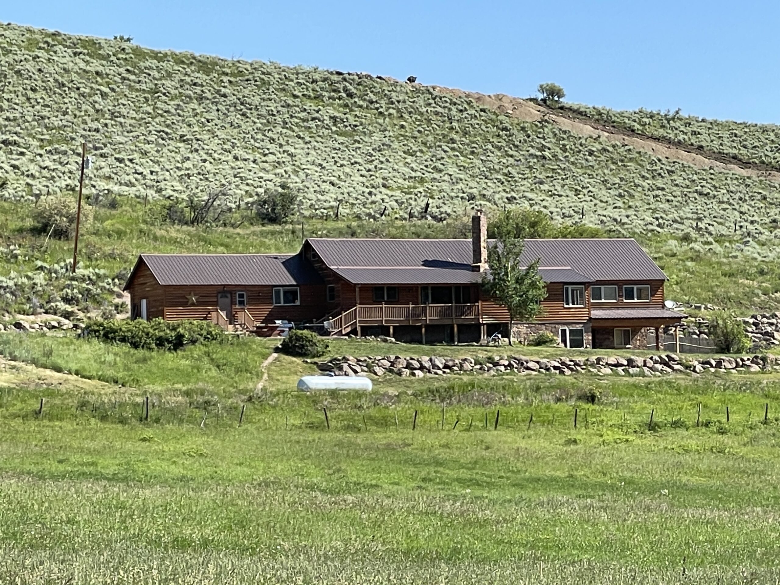 Lodge located on the Fish & Cross Ranch.